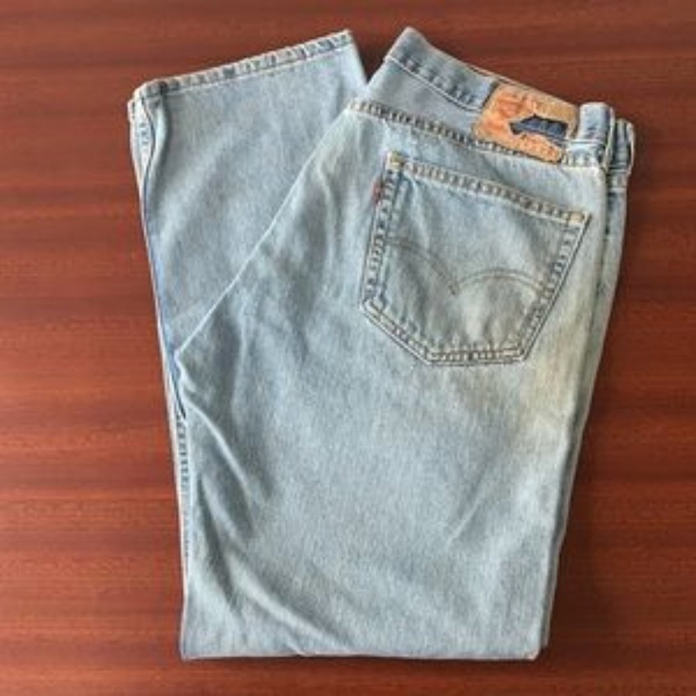Vintage men’s 505 Levi’s mom jeans